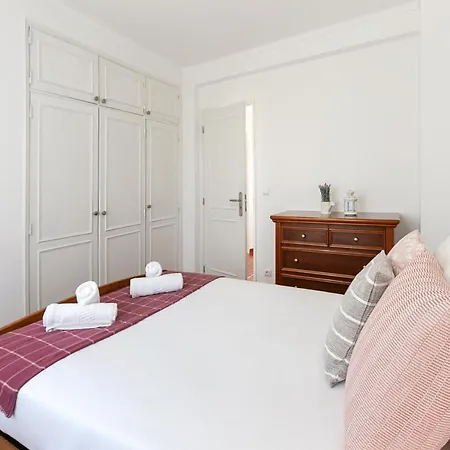 فيلة Juno اتوغويه ده باليه